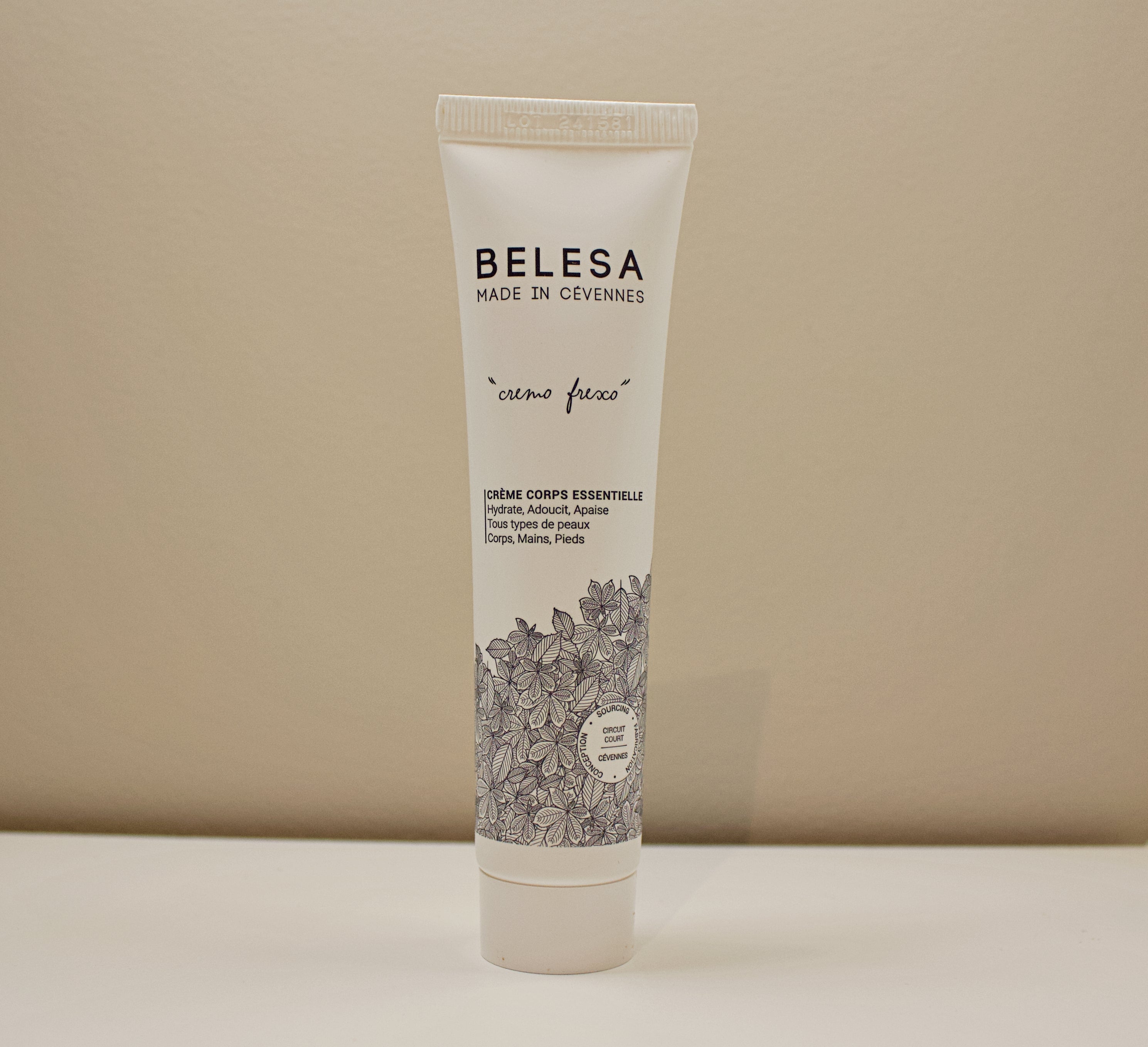 BELESA - Coffret à suspendre – Crème Corps, Mains, Pieds Essentielle 40ml